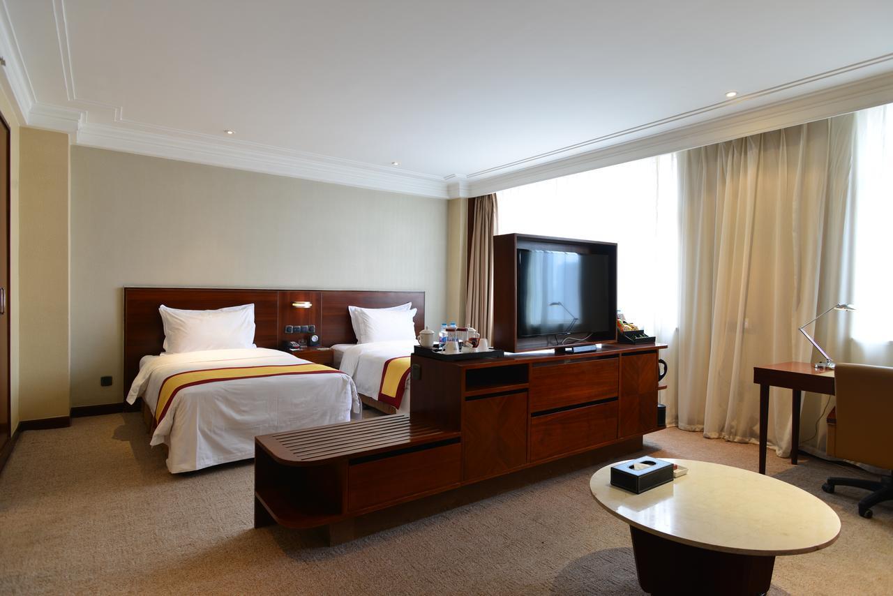 San Want Hotel Xining Buitenkant foto