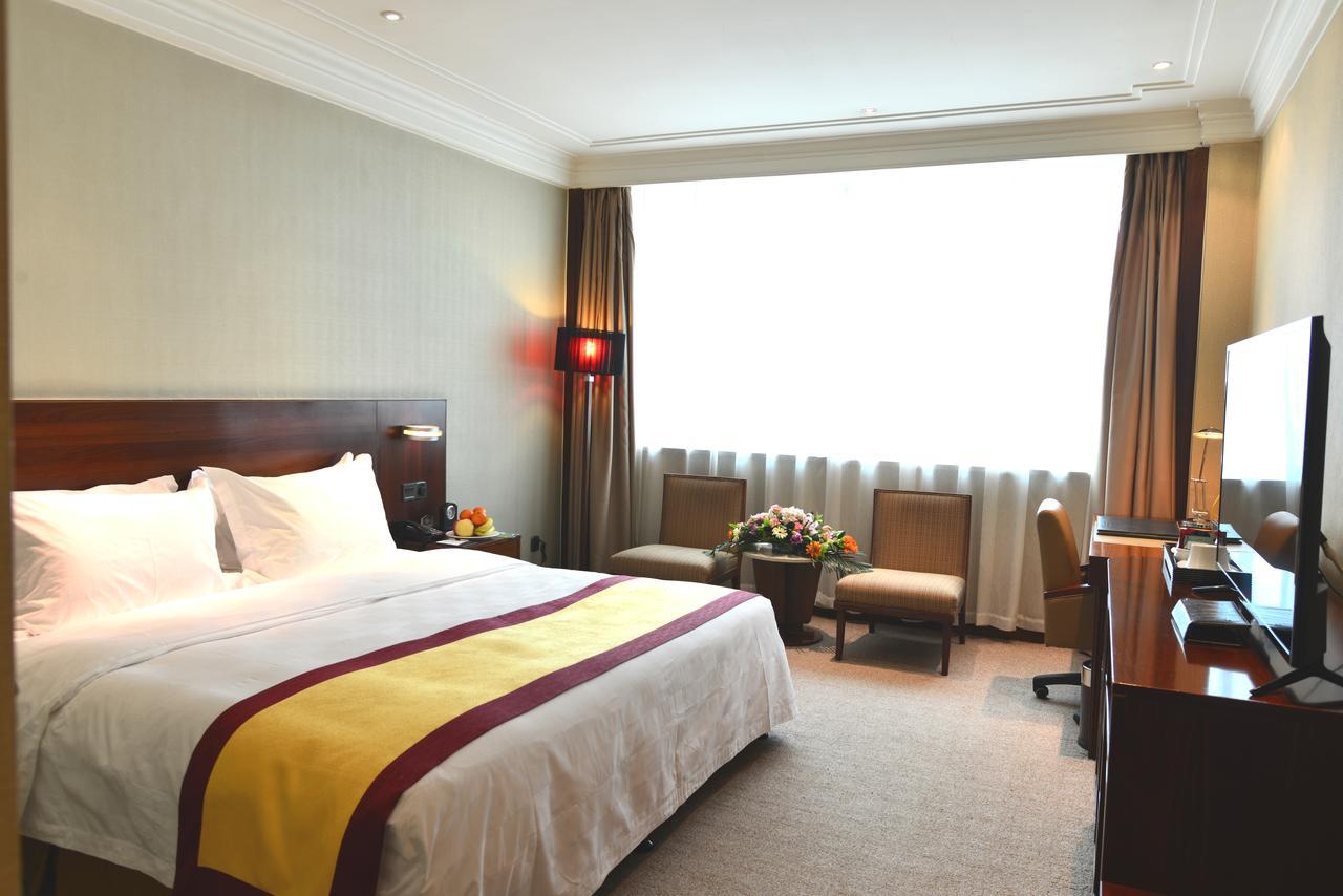 San Want Hotel Xining Buitenkant foto