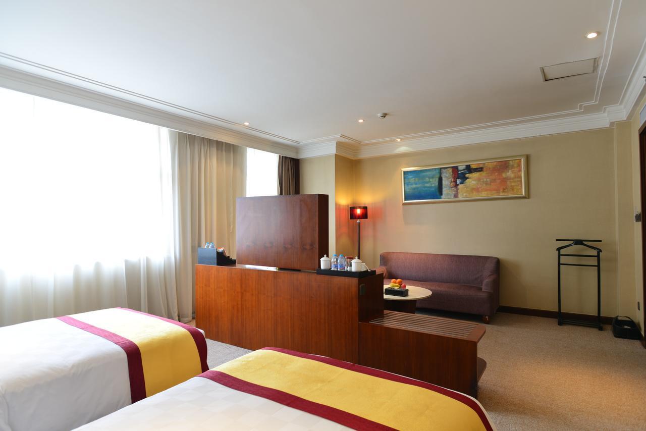 San Want Hotel Xining Buitenkant foto