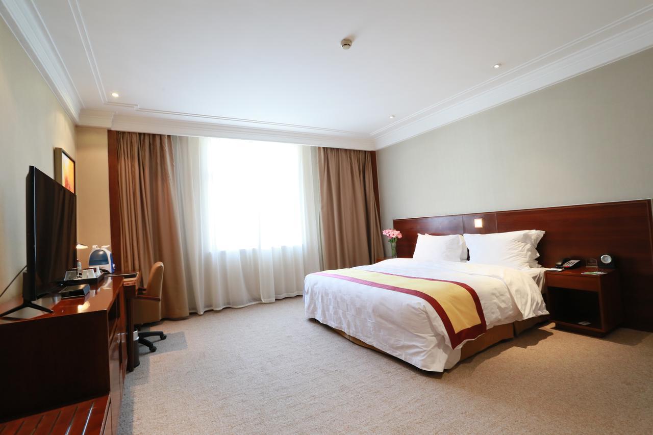 San Want Hotel Xining Buitenkant foto