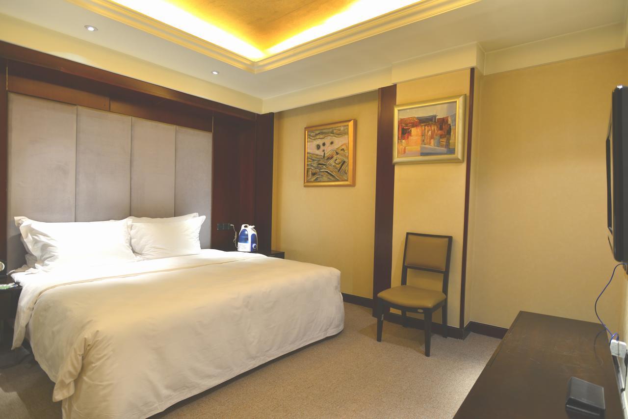 San Want Hotel Xining Buitenkant foto